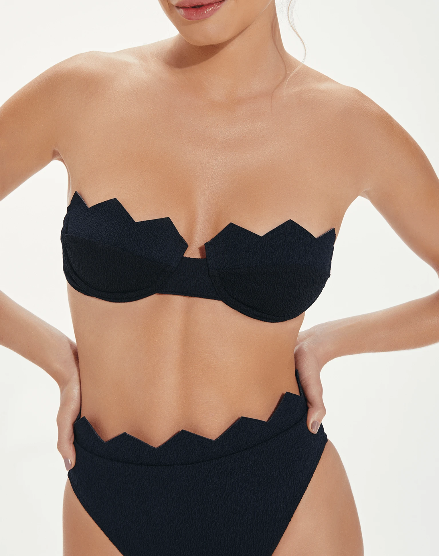 S23 D1 Firenze Imani Bandeau Top - Black - Image 6